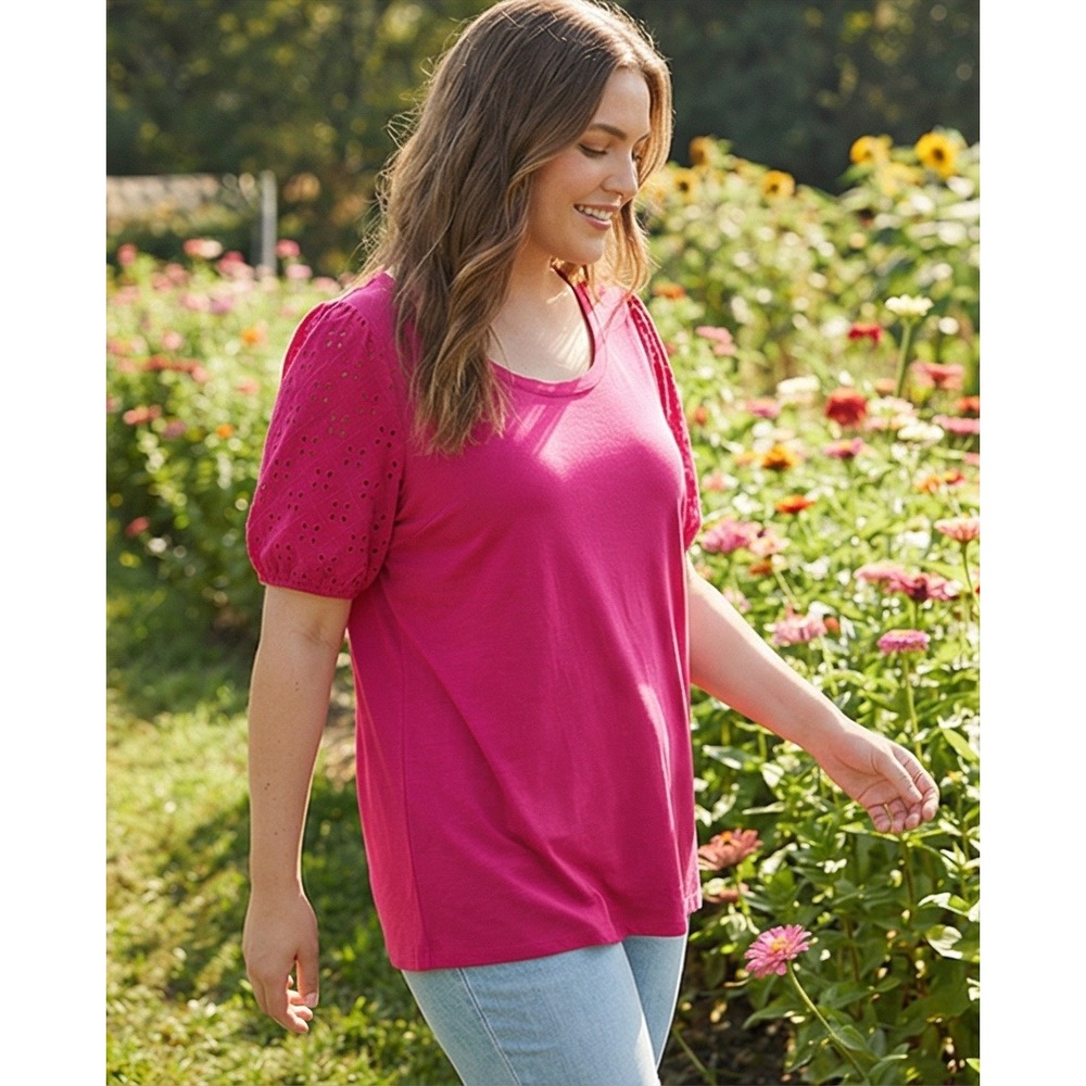 Torrid 2 Super Soft Knit Eyelet Sleeve Tee Pink Scoop Neck Plus 2X Romantic